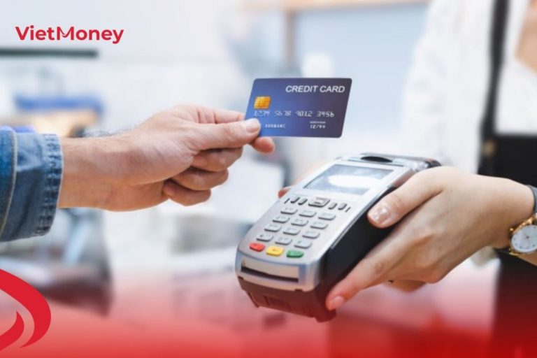 Vay theo hình thức thấu chi thẻ tín dụng