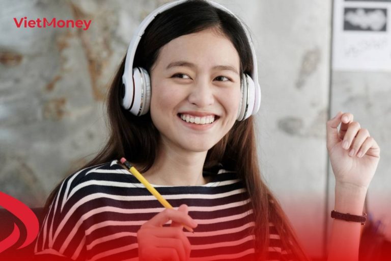 Chia sẻ kiến thức, thắp sáng tương lai, nhận về thu nhập