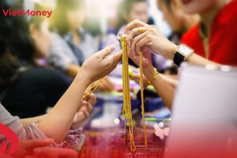 Mua vàng tích trữ là sự lựa chọn của nhiều người hiện nay