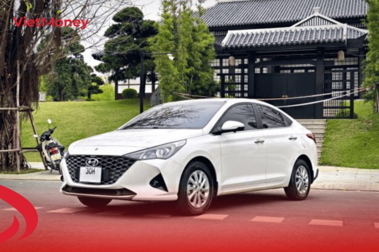 Nếu bạn là người thích phong cách tối giản, thanh lịch, thì xe màu trắng hoặc bạc ánh kim là lựa chọn hoàn hảo.