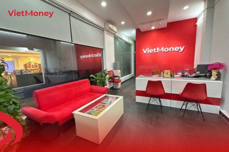 VietMoney luôn hỗ trợ bạn trong hành trình tài chính cá nhân
