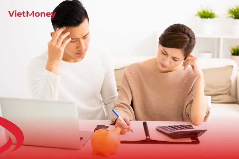 Những lỗi chi tiêu khiến gia đình khó tiết kiệm