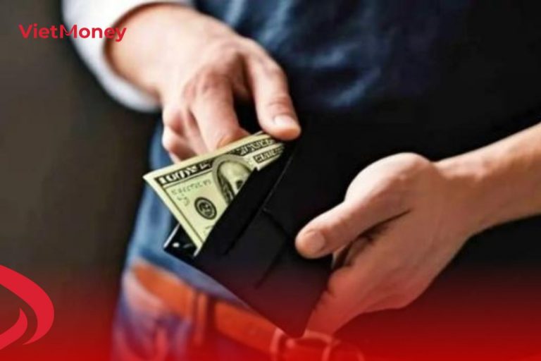 Gợi ý một số mẫu câu mượn tiền bạn bè