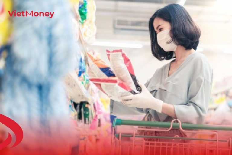 Hạn chế mua sắm chi tiêu trong dịp Tết là điều cần thiết