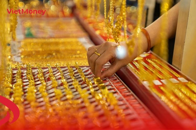 Lưu ý khi đầu năm bán vàng có sao không