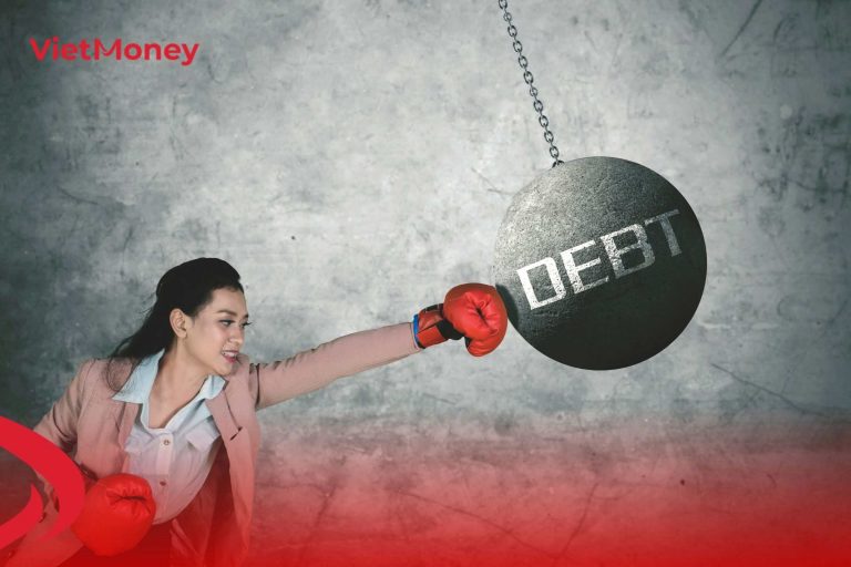 Rủi ro lớn nhất của nợ xấu nhóm 5 là bị hạn chế toàn bộ các hình thức vay tín chấp và trả góp trong nhiều năm