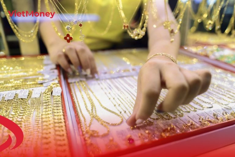 Lưu ý theo dõi giá vàng khi thu mua vàng trang sức cũ